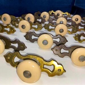 antique drawer knobs & pulls
FLASH SALE